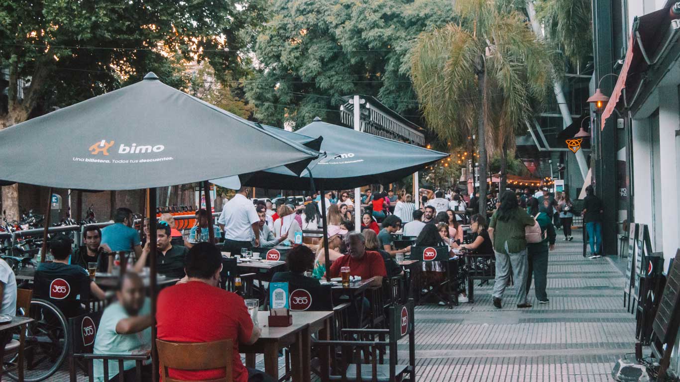 Recoleta em Buenos Aires a Noite