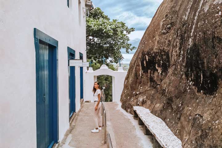 Imagem do acesso a Sala de Exposições e a Sala dos Milagres no Convento da Penha