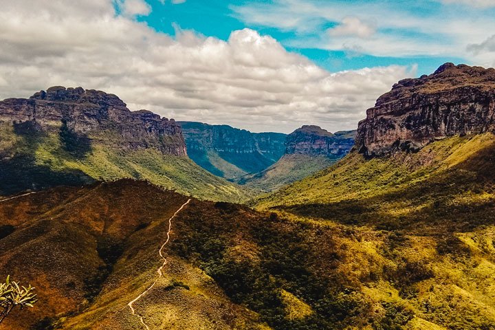 lugares para viajar em maio