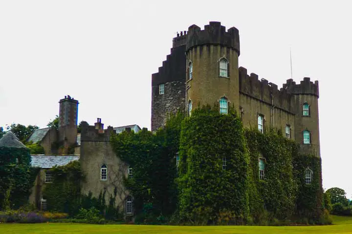 Malahide Castle na Irlanda