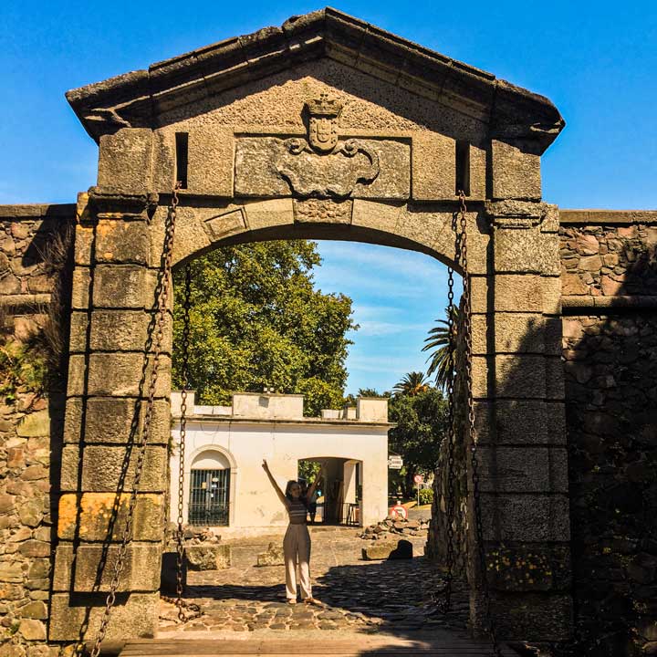 Passeio Colônia del Sacramento - Uruguai