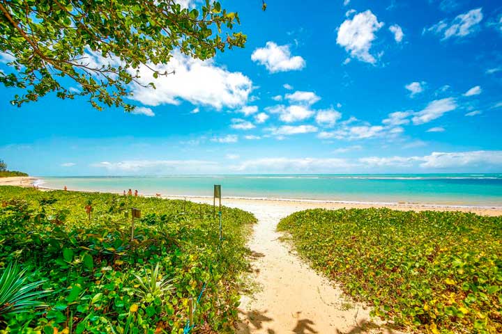 PRAIA DOS PESCADORES EM ARRAIAL D’AJUDA – BAHIA