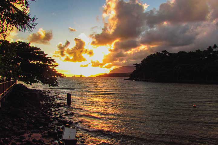 Ilha das Cabras em Ilhabela