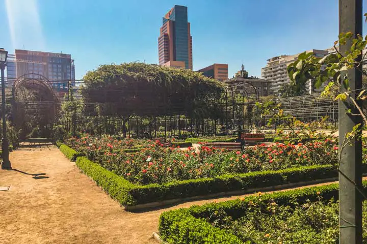 Parque Araucano em Santiago no Verão