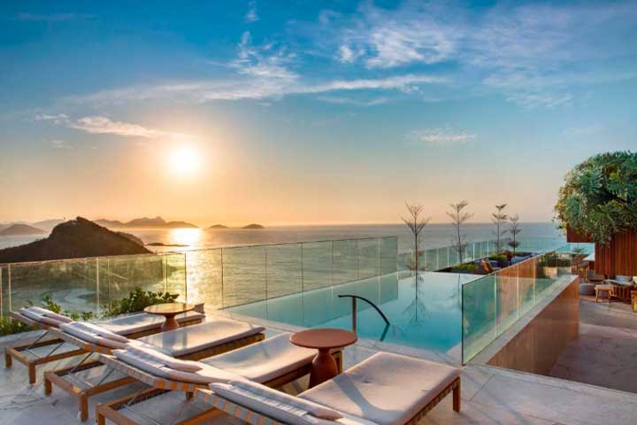 Hotel com vista para o mar em Copacabana no Rio de Janeiro - RJ