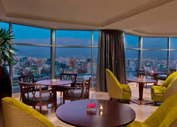 Sheraton, hotel em Santiago com vista para a Cordilheira dos Andes