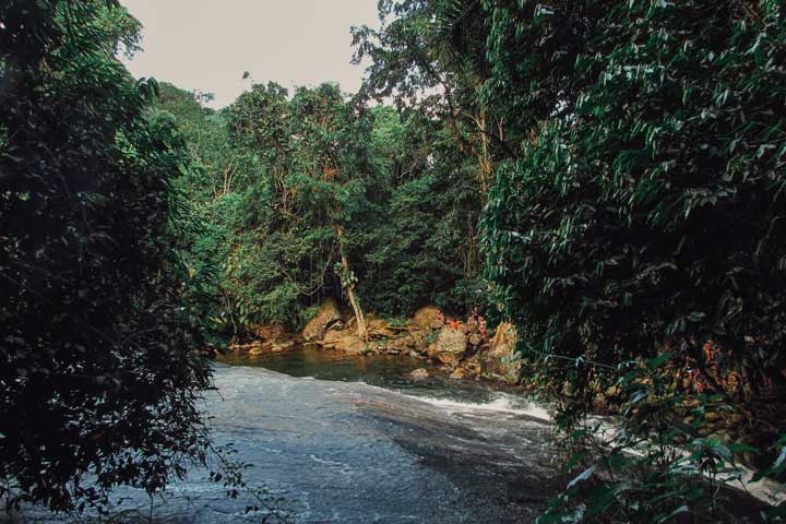 Cachoeira do tobogã em Paraty