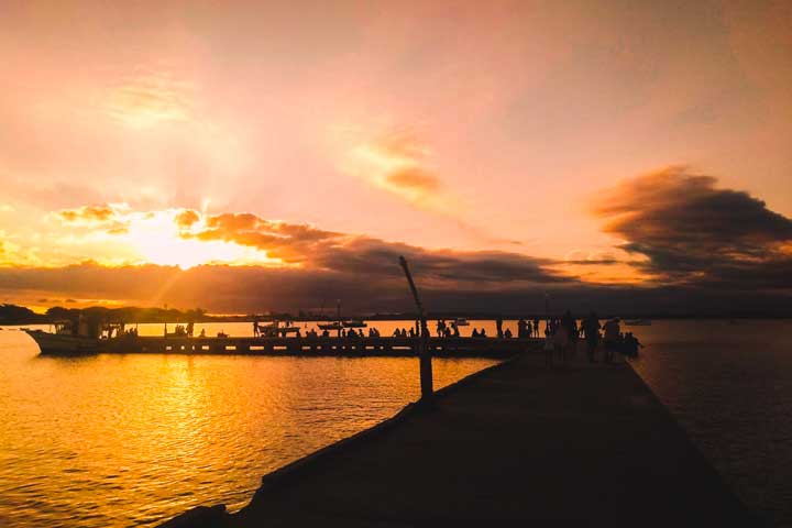 Pôr do Sol no Porto da Barra