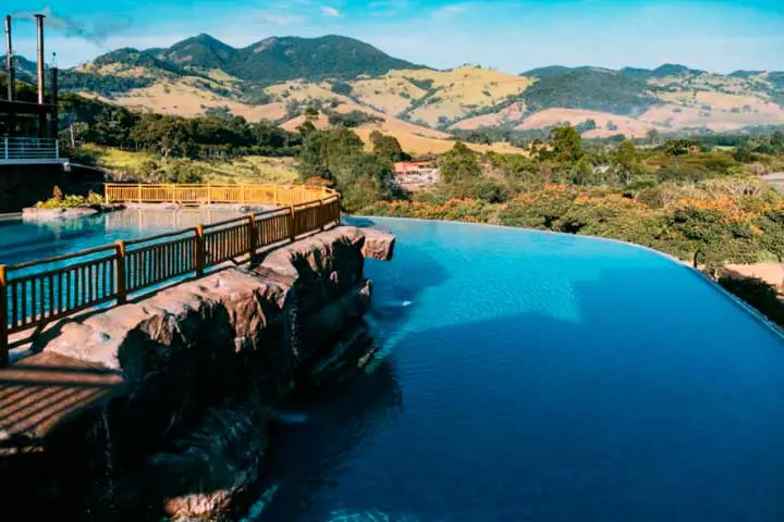 Hotel com piscina aquecida em Minas Gerais - MG