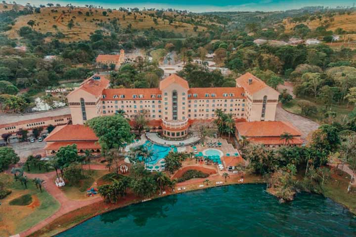 Hotel com piscina aquecida em Minas Gerais - MG