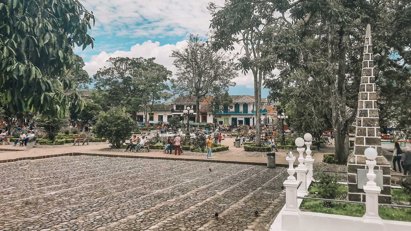 Como se locomover em Jardín