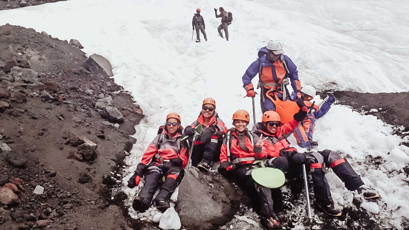 Descida de skibunda no Vulcão Villarrica em Pucón
