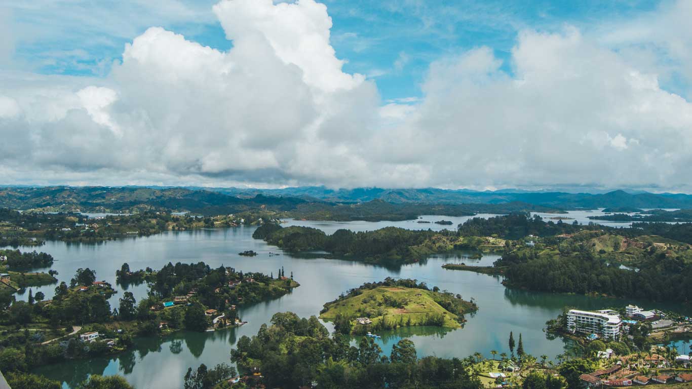 Vista del Peñol para Guatapé