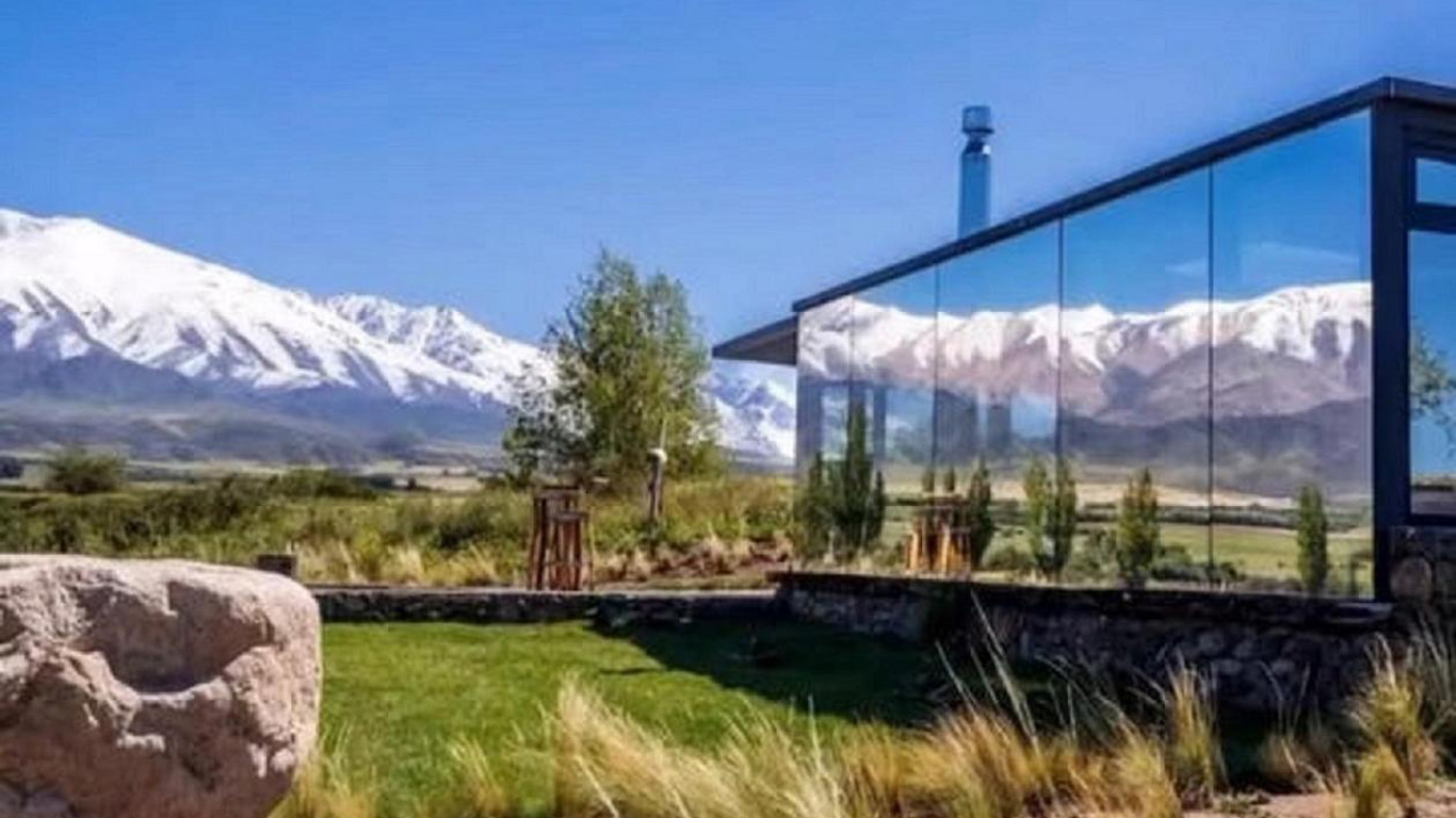 Instalações do Hotel de Cielo em meio as belas paisagens de Mendoza.